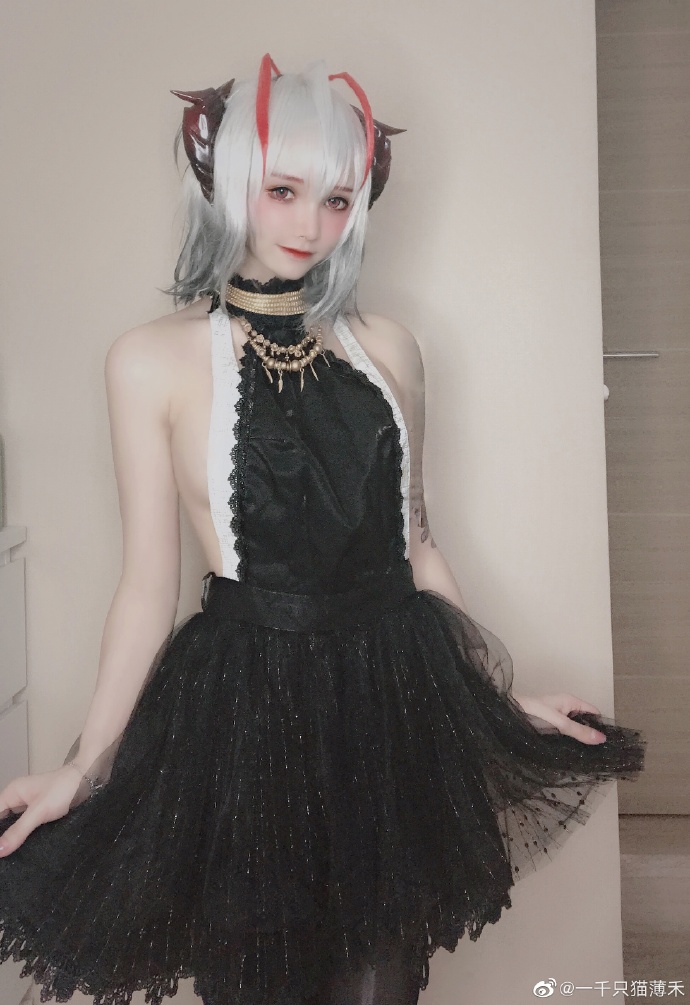 一千只猫薄禾 cos专辑 w制服