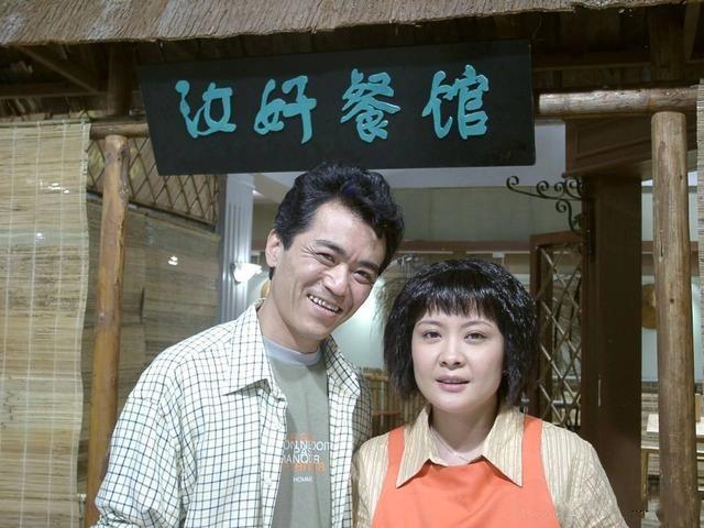 二嫂"残鸡婵"苏妙婵真名为虎艳芬,真实老公是大哥"康祈光"苏志丹.