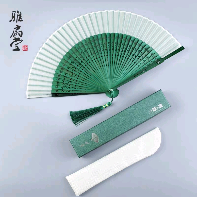穿汉服搭的折扇,汉服配折扇