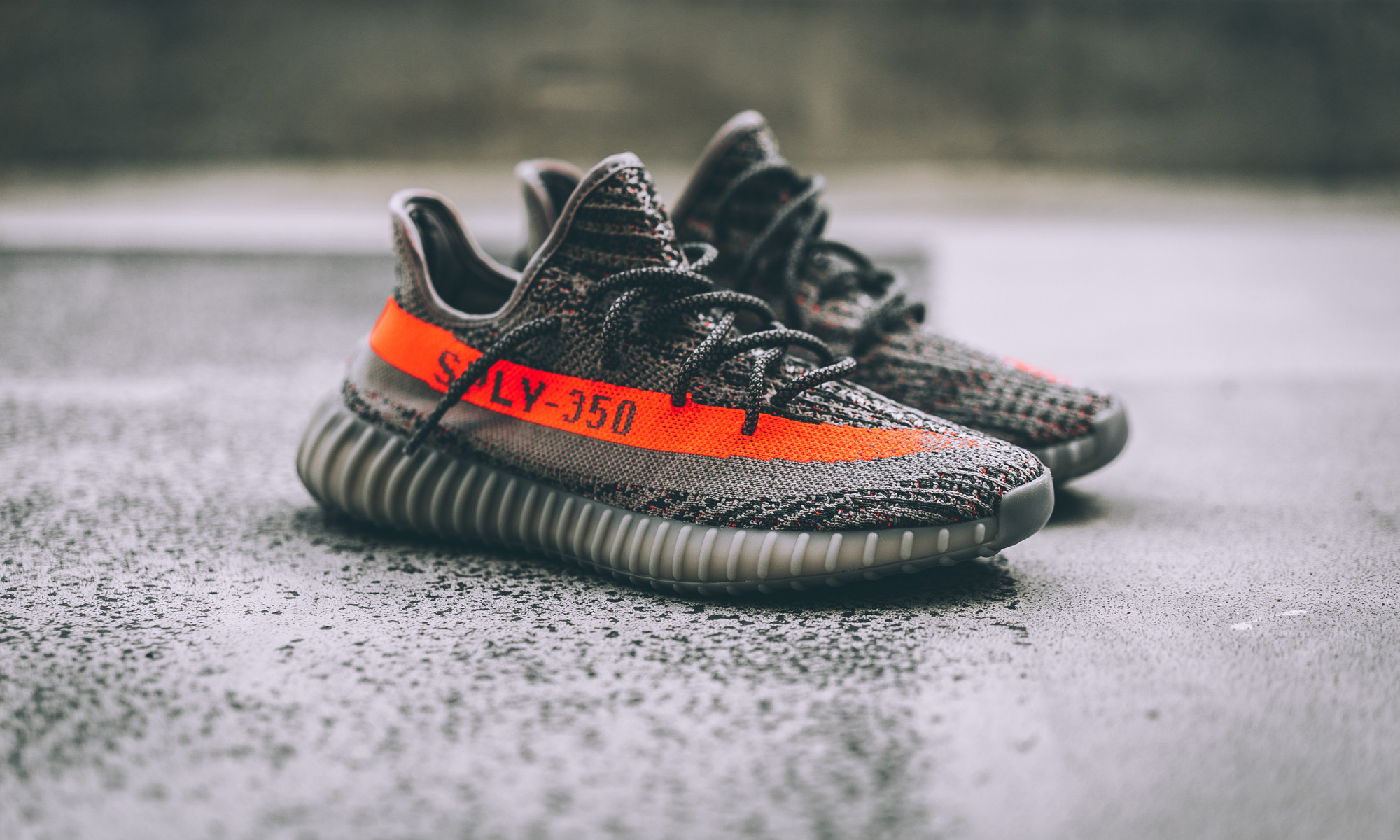 yeezy初代灰橙补货350v2beluga满天星版或将年末发售