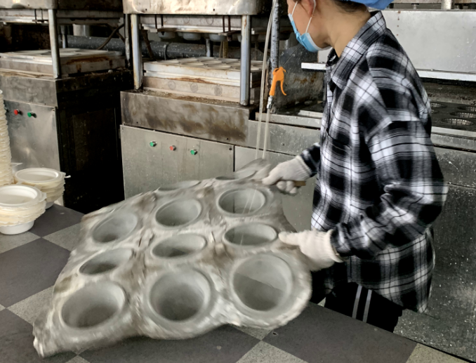 一次性秸秆纤维可降解纸浆餐具是如何做出来的,生产流程分享