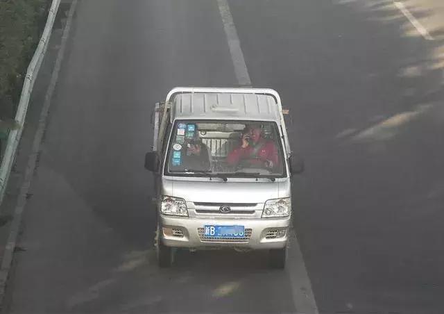 为什么没人偷共享汽车 1986396bb4402b517846167c3cf7ae6b74da6d59.jpg