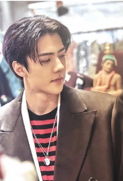 exo吴世勋究竟是什么神仙颜值?网友:这才是真宝藏男孩