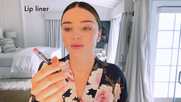 唇线产品可儿选择的是laura mercier的唇线笔 色号是baby lips