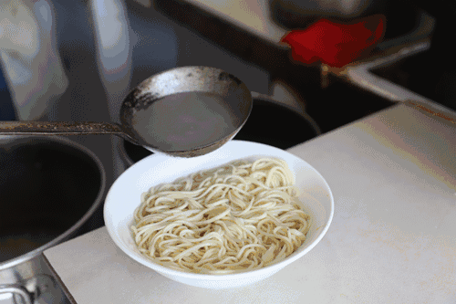 合肥老字号牛肉面,20年只做这一碗!