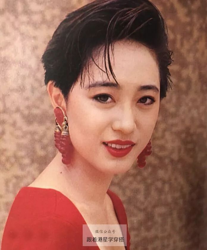 【港风穿搭】跟短发女神陈法蓉学,又美又飒的港风穿搭