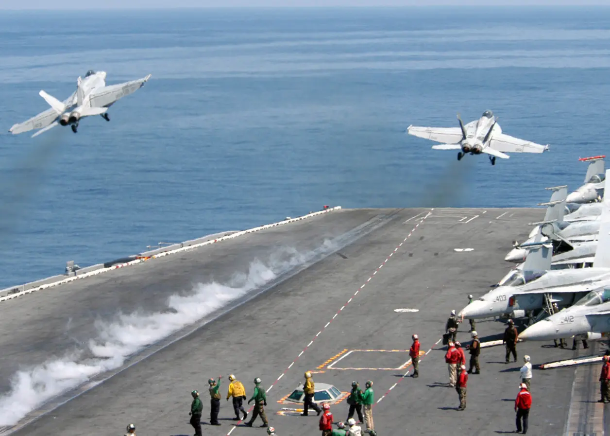 现代美国海军航空母舰空中作战 Modern United States Navy carrier air operations(图21) 现代美国海军航空母舰空中作战 Modern United States Navy carrier air operations(图21)