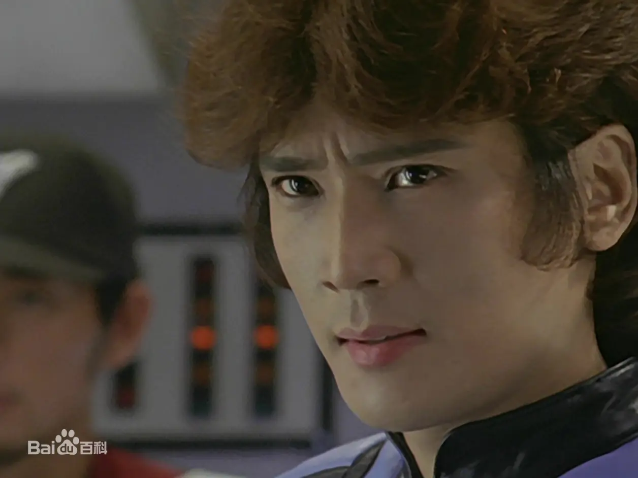 这个形象,我想没人会提出审美上的不同意见了吧?葛雷奥特曼的意识和人