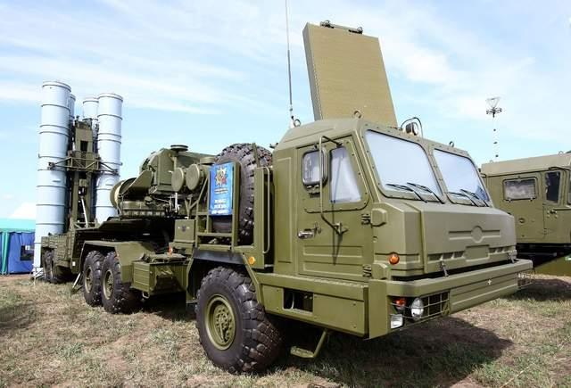 图为s400发射车和雷达车