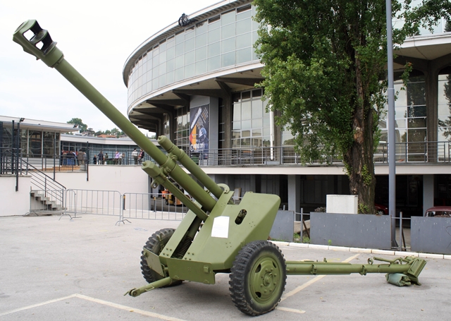南斯拉夫m-56式105毫米榴弹炮,用二战技术打造,服役超