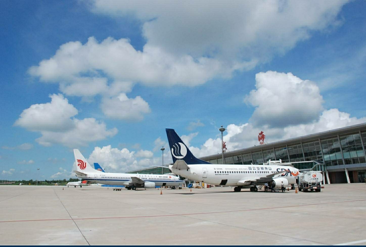 更 正:重庆江北国际机场现在为三跑道 三航站楼