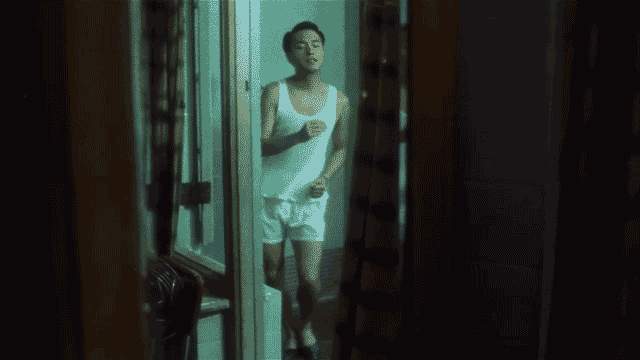 今年的北影节经典影片修复单元出了这部《阿飞正传》,我们终于能在