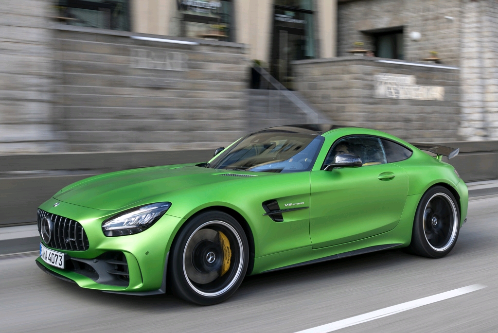 每日一车#10-梅赛德斯amg gt r