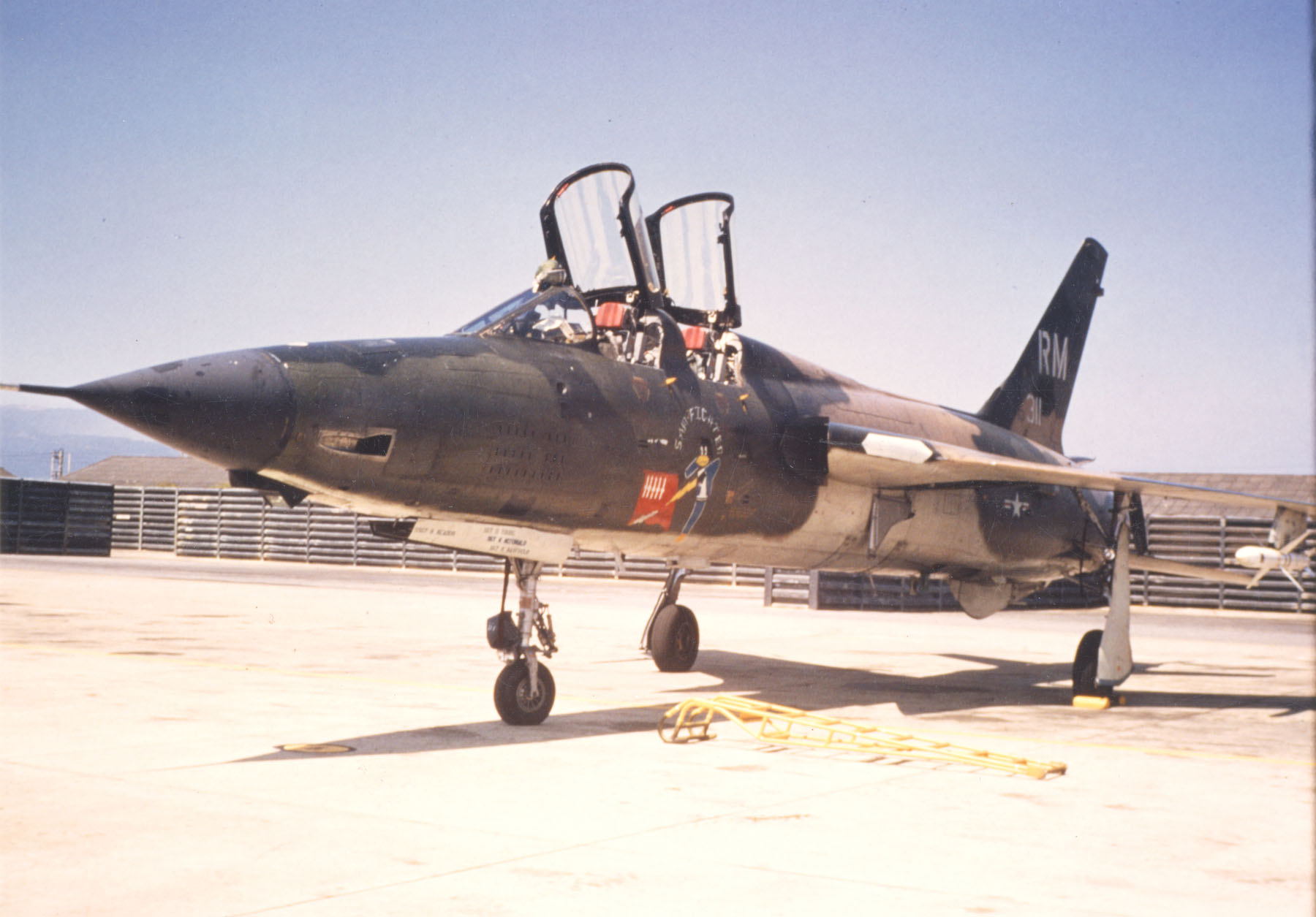 f-105"thunder"