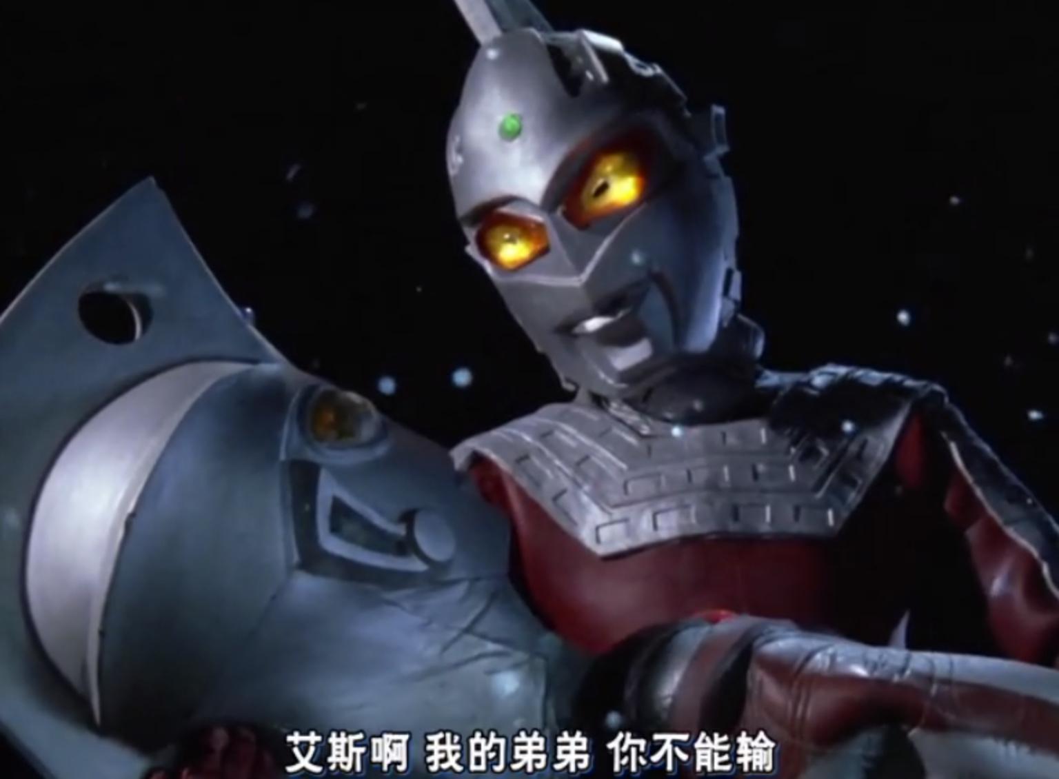 奥特曼:使用火焰剑的法伊蒙斯和使用双刃剑的加玛斯哪一个更强?
