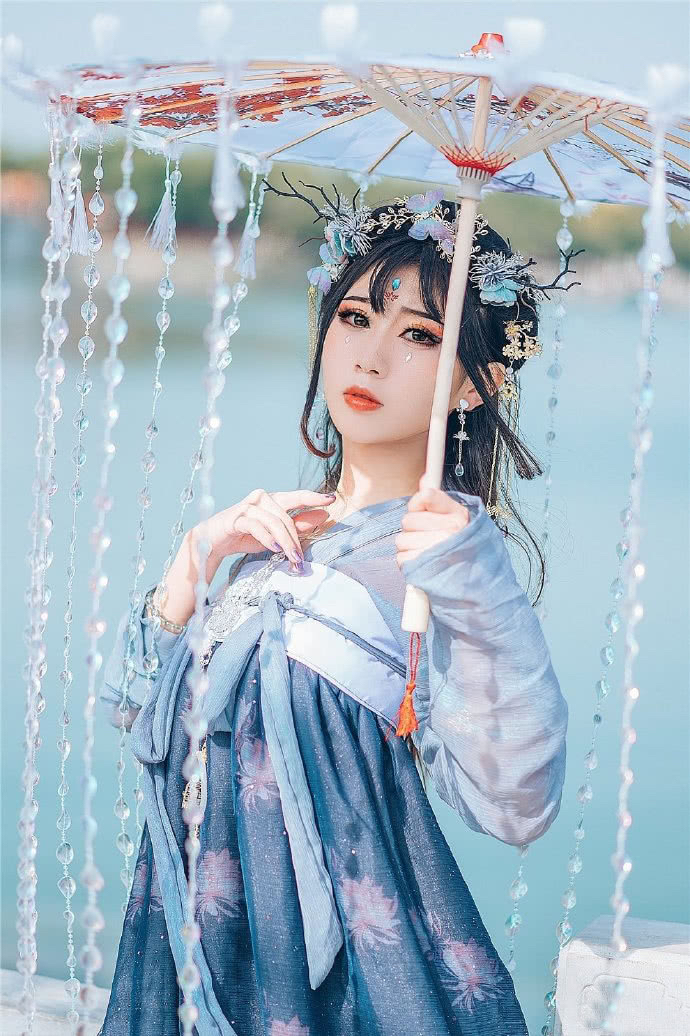 cosplay汉服美女图片,cosplay妆面 cosplay:齐胸襦裙,汉服少女小姐姐!