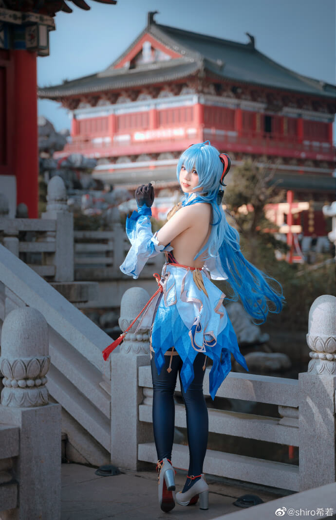 cos正片原神甘雨cos循循守月shiro希若