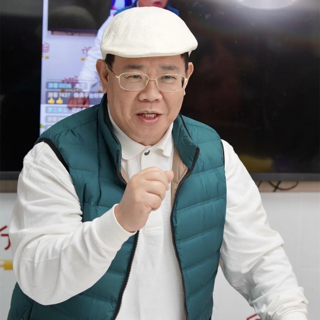 今日关注著名主持人郑达如何从讲古佬到主持人