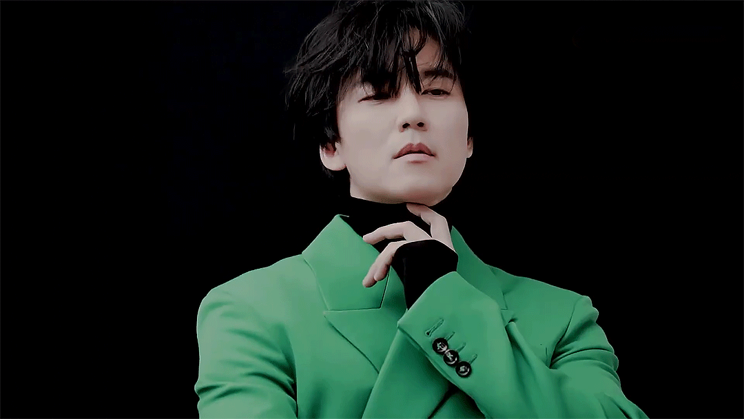 金南佶 singles 画报 6月刊 又欲又帅的gif福利