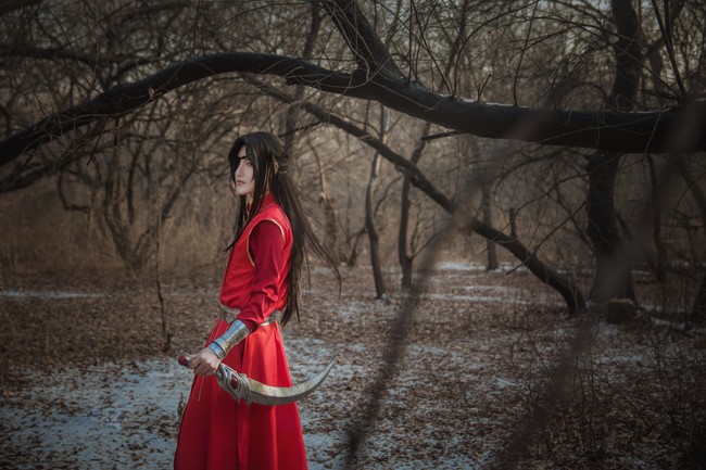 天官赐福cos:这个花城婚服绝了!网友:是羡慕不来的身高和颜值