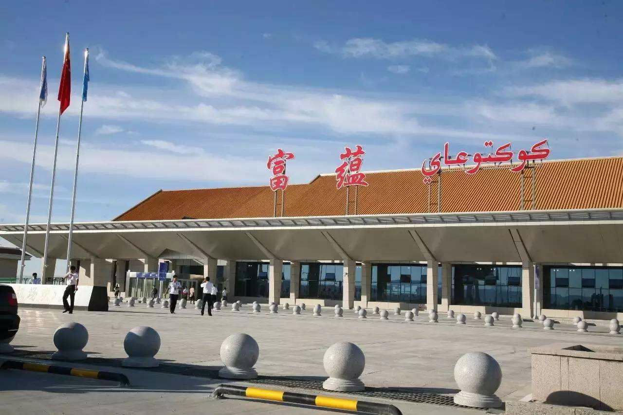 zwtn 民用部分扩建日期:2002年6月 飞行区等级:4d 图木舒克唐王城机场