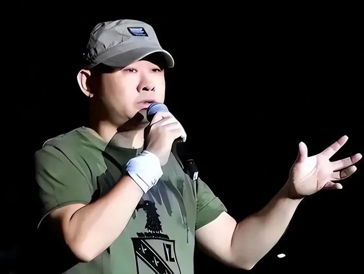 让刀郎落选、淘汰姚贝娜,那英与侮辱李玟的《好声音》,如出一辙