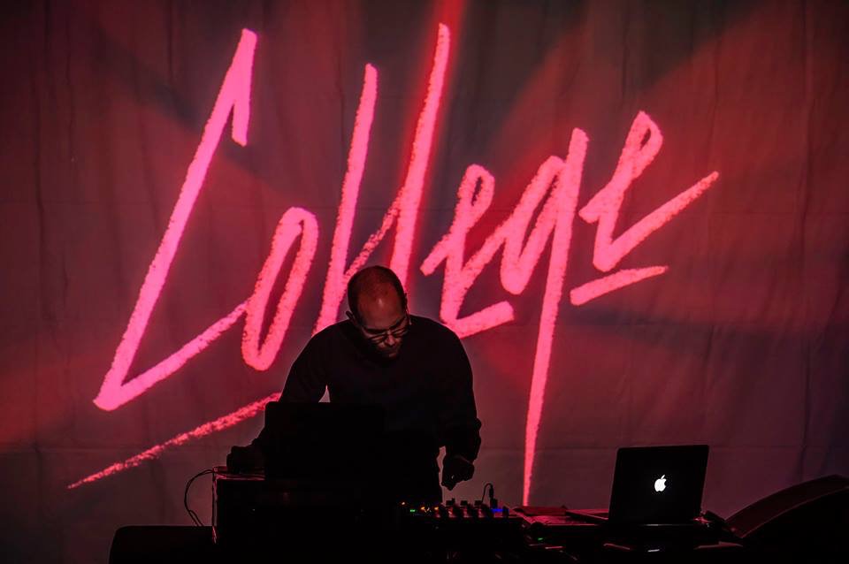 音乐现场合成器 253e8287e4fe3d9fe08c293f24aac8027c771d94.jpg