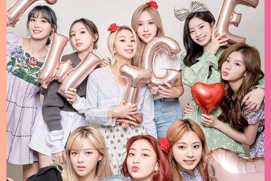 twice成员介绍及图片,twice认人图 twice新专辑:共计13首单曲,成员参与作词[和heize,dua
