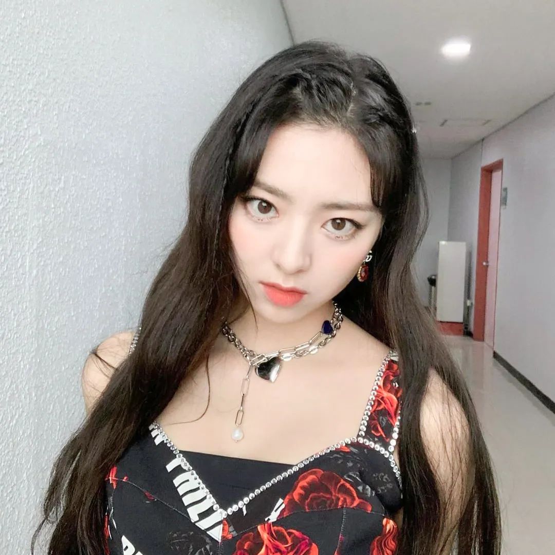 头像| itzy yuna申有娜合集
