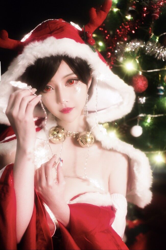 cosplay貂蝉圣诞,cosplay 紫霞仙子 然而貂蝉中的一款皮肤圣诞恋歌,更是迷倒多少少女的芳心 貂蝉中的一