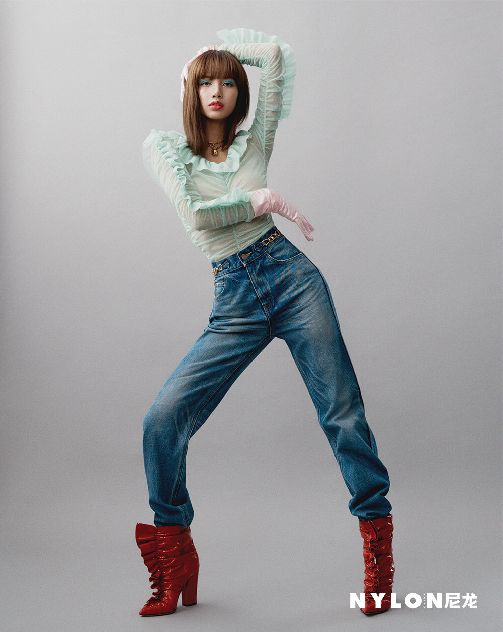 nylon 一月号封面人物 lisa[专访],解析辣丽莎内心世界,及对中国的