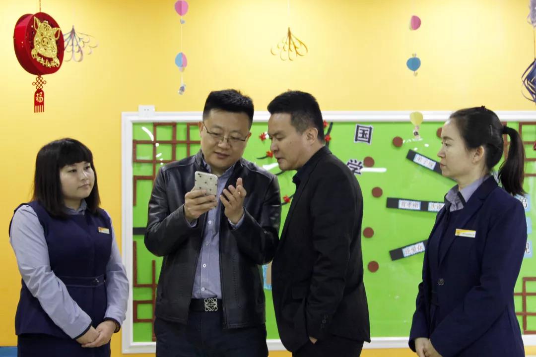 此次接待参观,不仅向外界展示了太阳月亮幼儿园良好的园所环境与办园