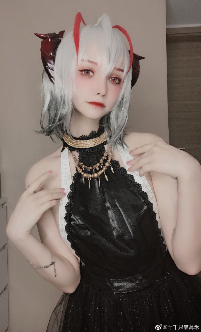 一千只猫薄禾cos专辑w制服