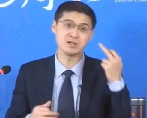 罗翔老师表情包哈哈哈哈哈哈哈哈哈