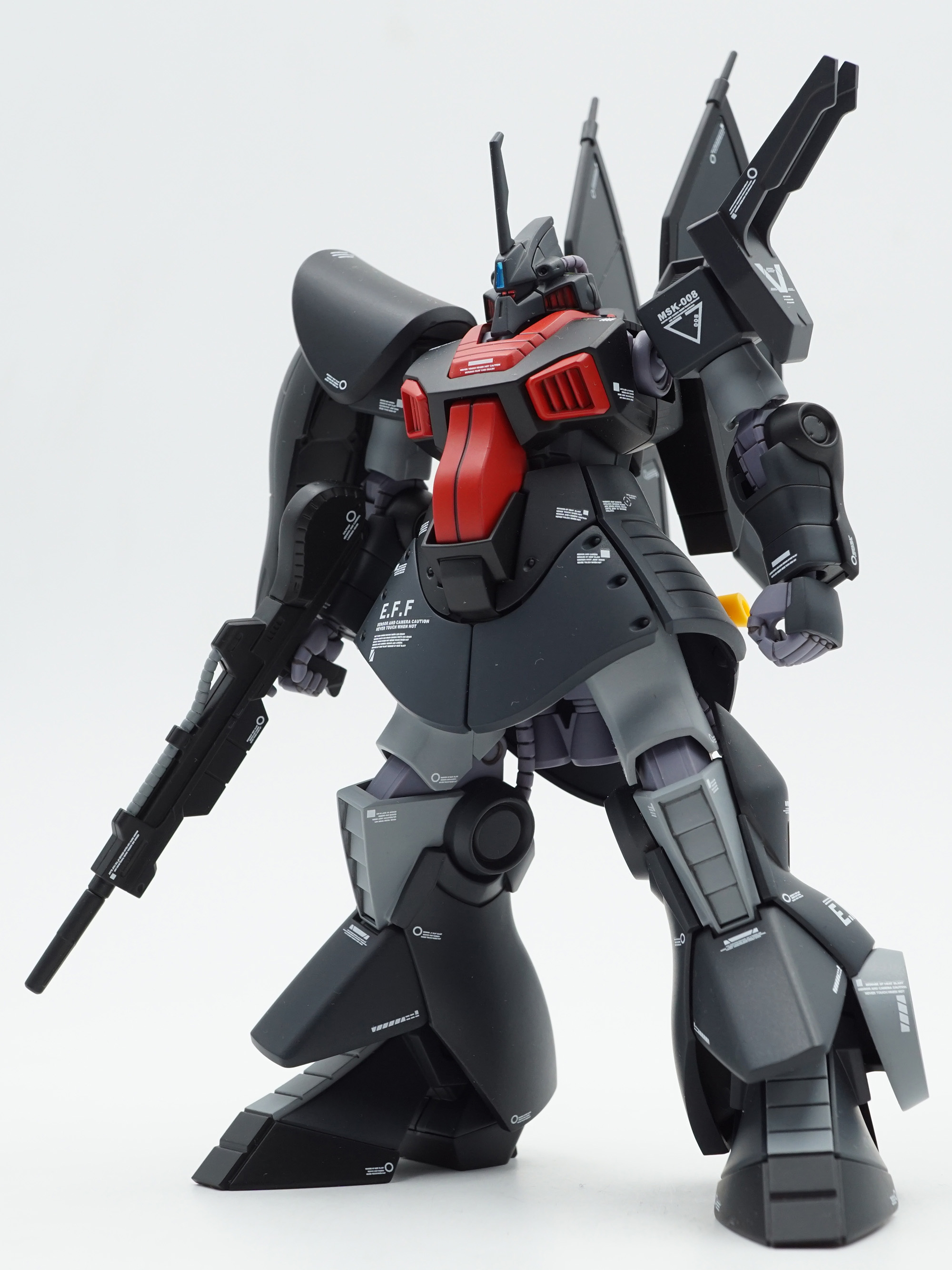 达人佳作【迪杰喷涂赛】hguc 迪杰 试作型大魔配色