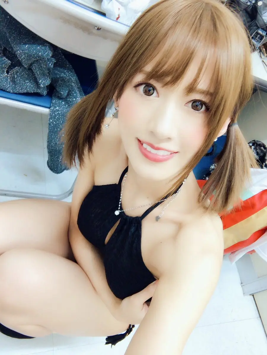 2bb5852ff34c3b388b95a4efb0f9295103cb0d4a.png