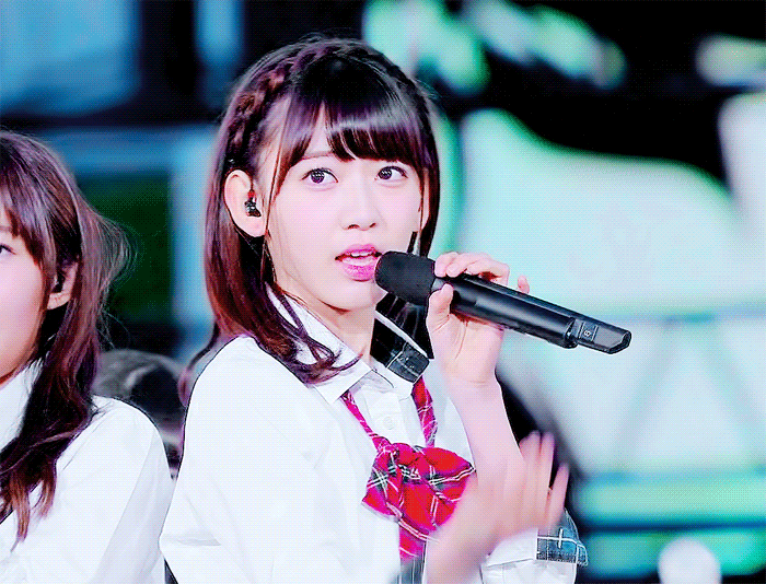 生活 日常 【韩网热议】宫脇咲良在日本和在韩国的造型差异 instiz