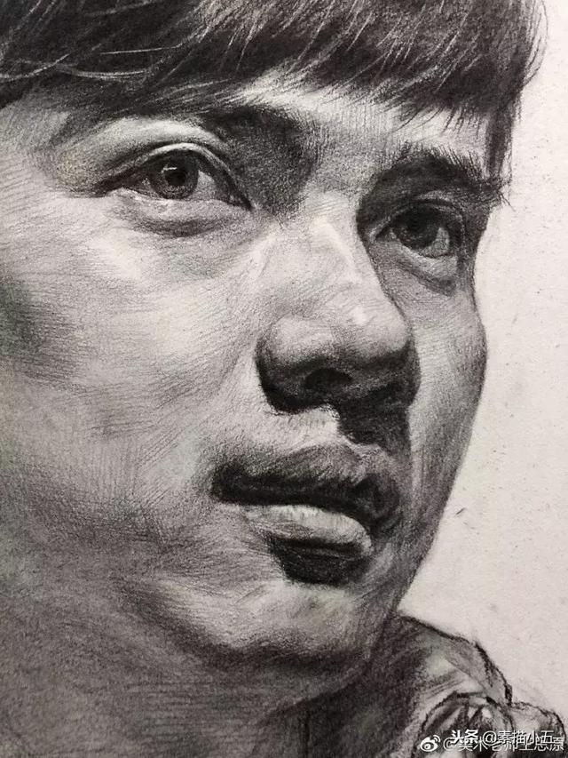奉上一组男青年过程步骤▼★ 你还在一个人自学素描吗?