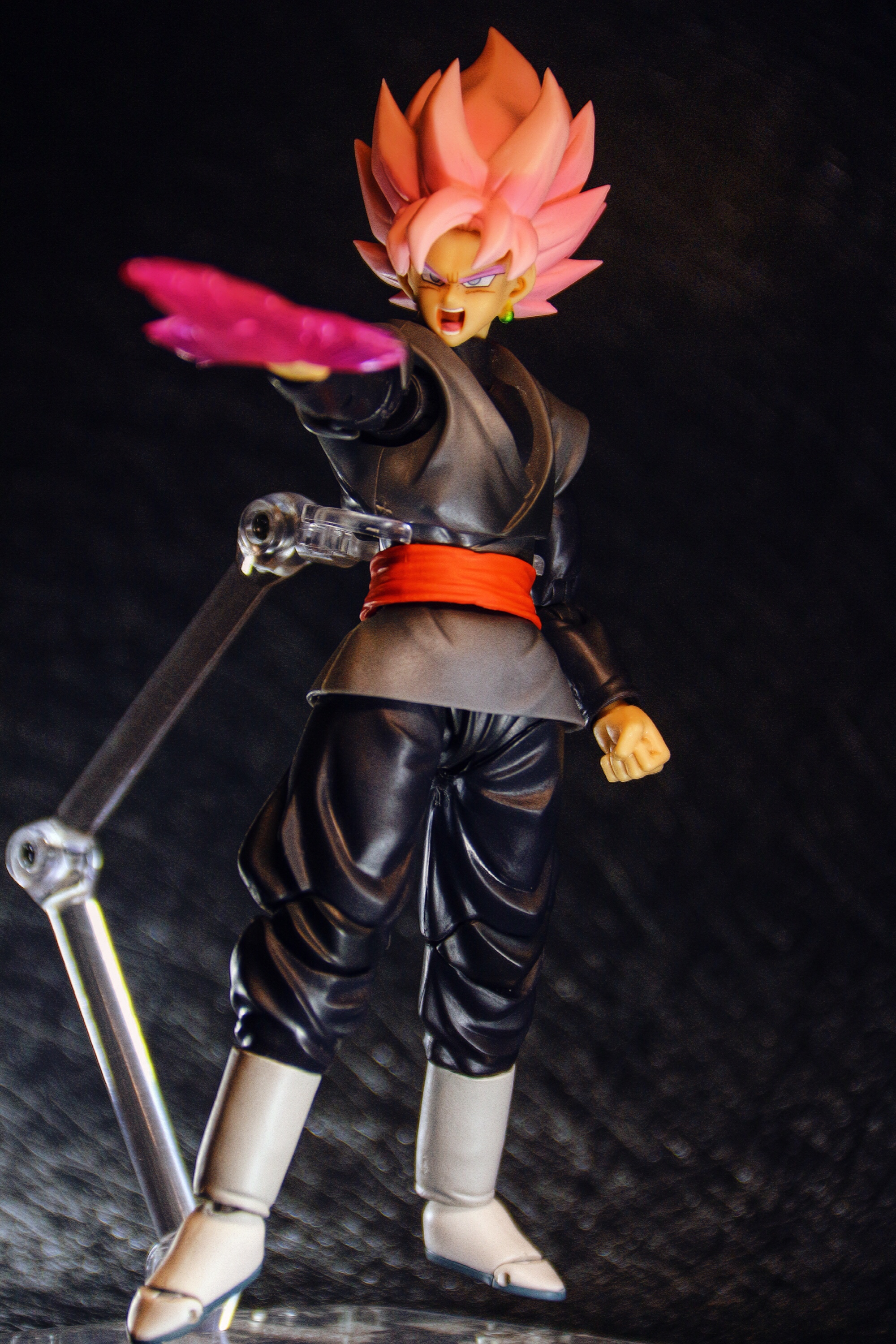 吧友展示:【s.h.figuarts】s.h.f黑悟空/桃红悟空