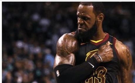 詹姆斯总冠军是哪个队的 2d3d7fd6323282c2e4c074c24581070f522ce6a8.png