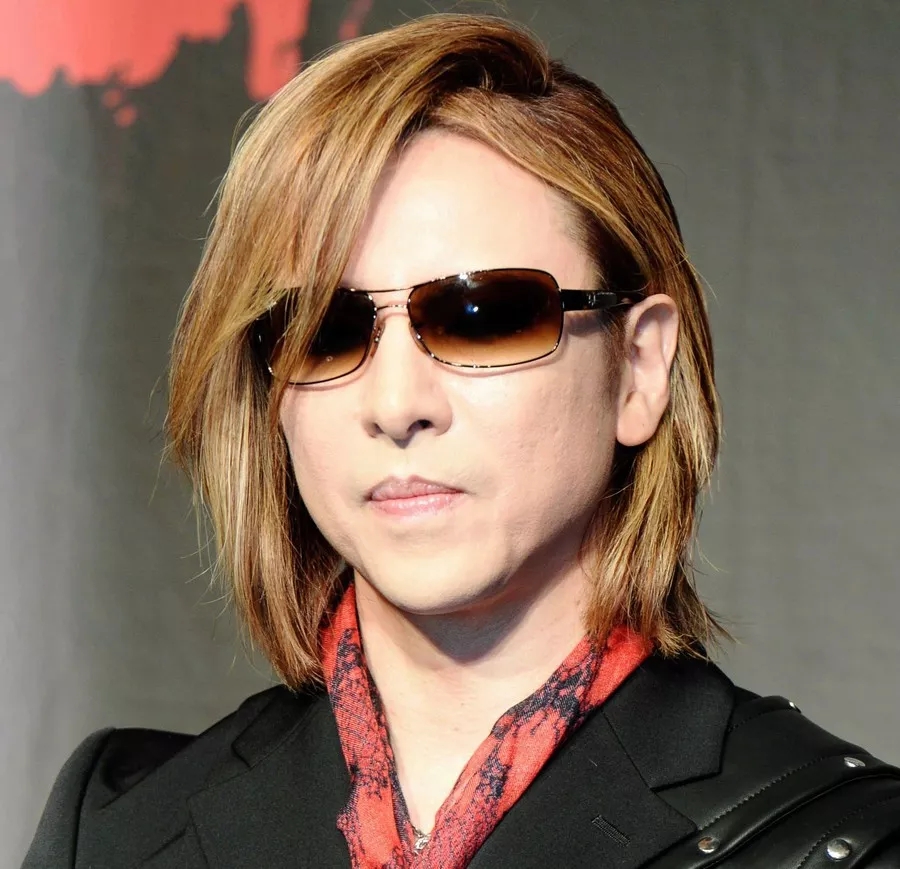 yoshiki我知道大家没有恶意的即使右手状况恶化也在评论中表达对粉丝