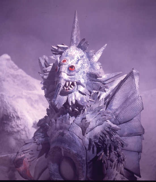 怪兽巫的复活》) 冰超兽 冰龙 传说怪兽 巫二代目 第四十三话 《冬の