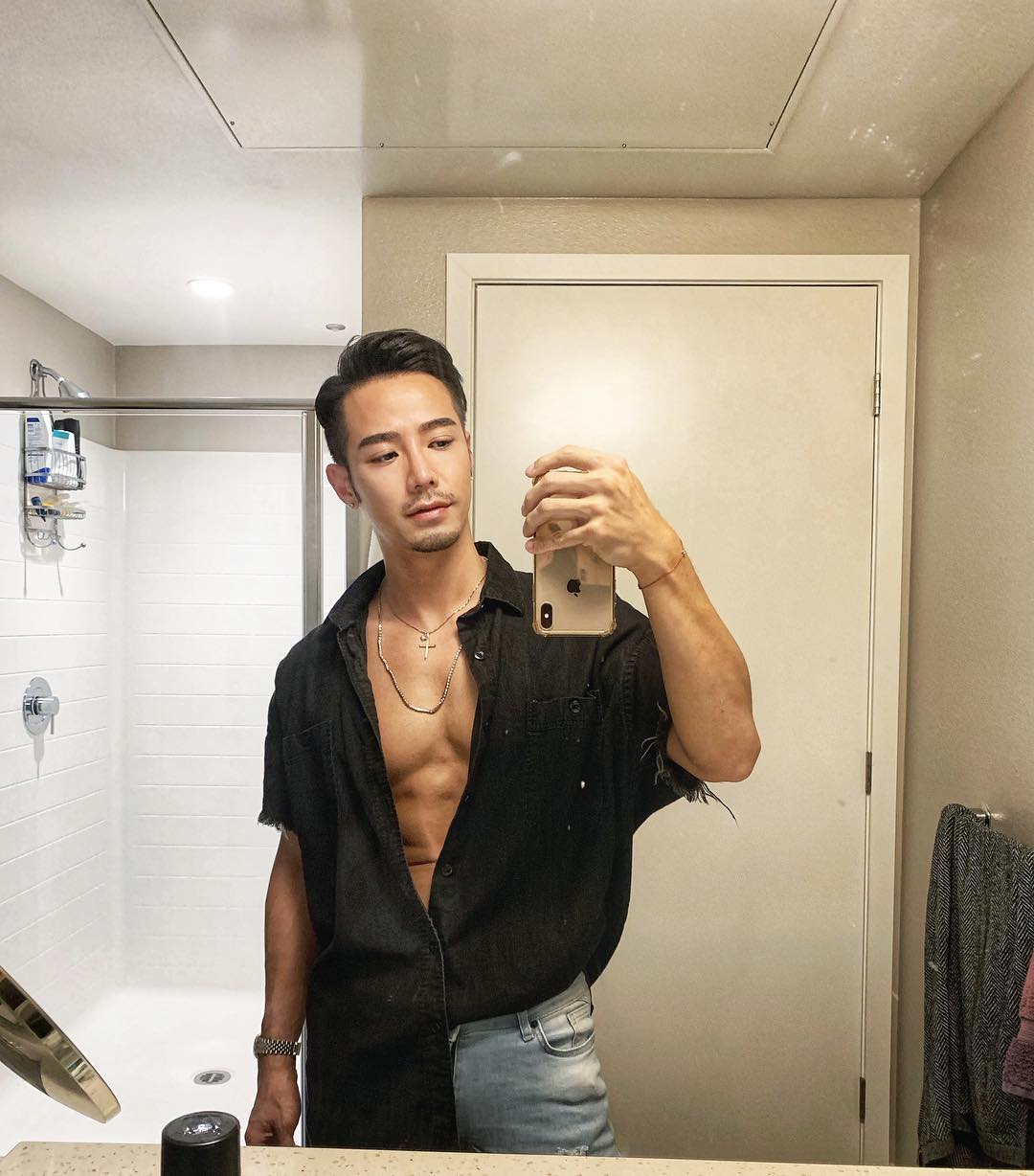 杜蕾斯男模火了,人鱼线公狗腰真色气!