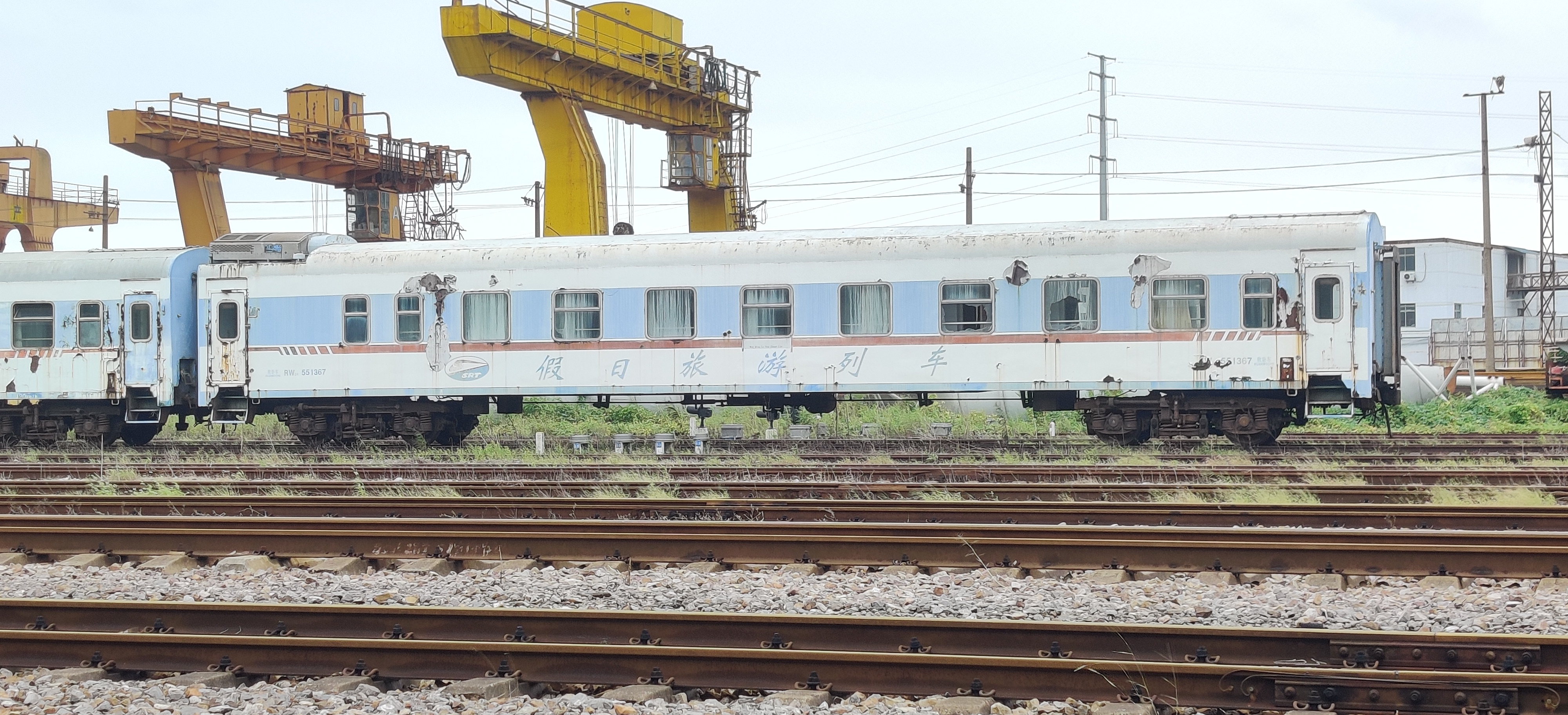 纪念最后的时刻中国铁路上海局24型软卧旅游客车