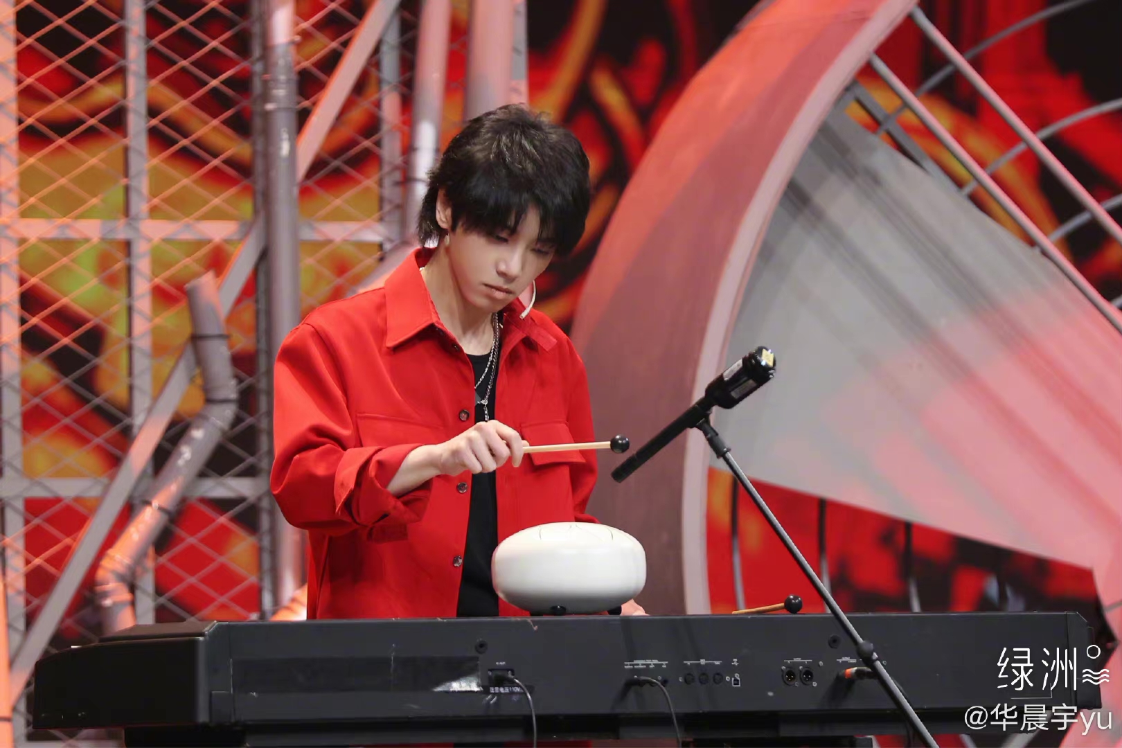 华晨宇3月19日王牌色空鼓即兴简谱整理