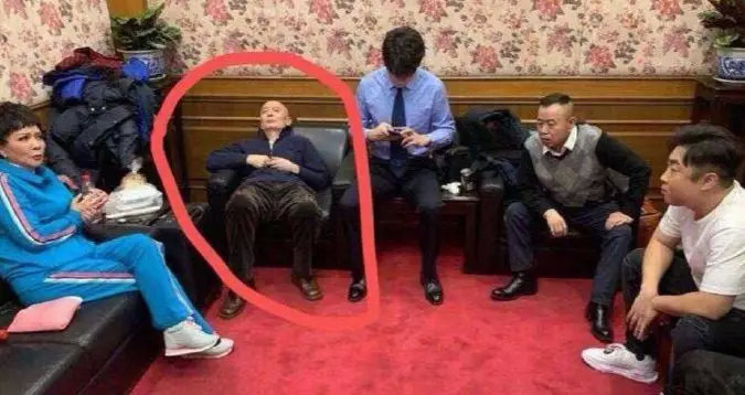 当《春节联欢晚会》成为一首背景音乐