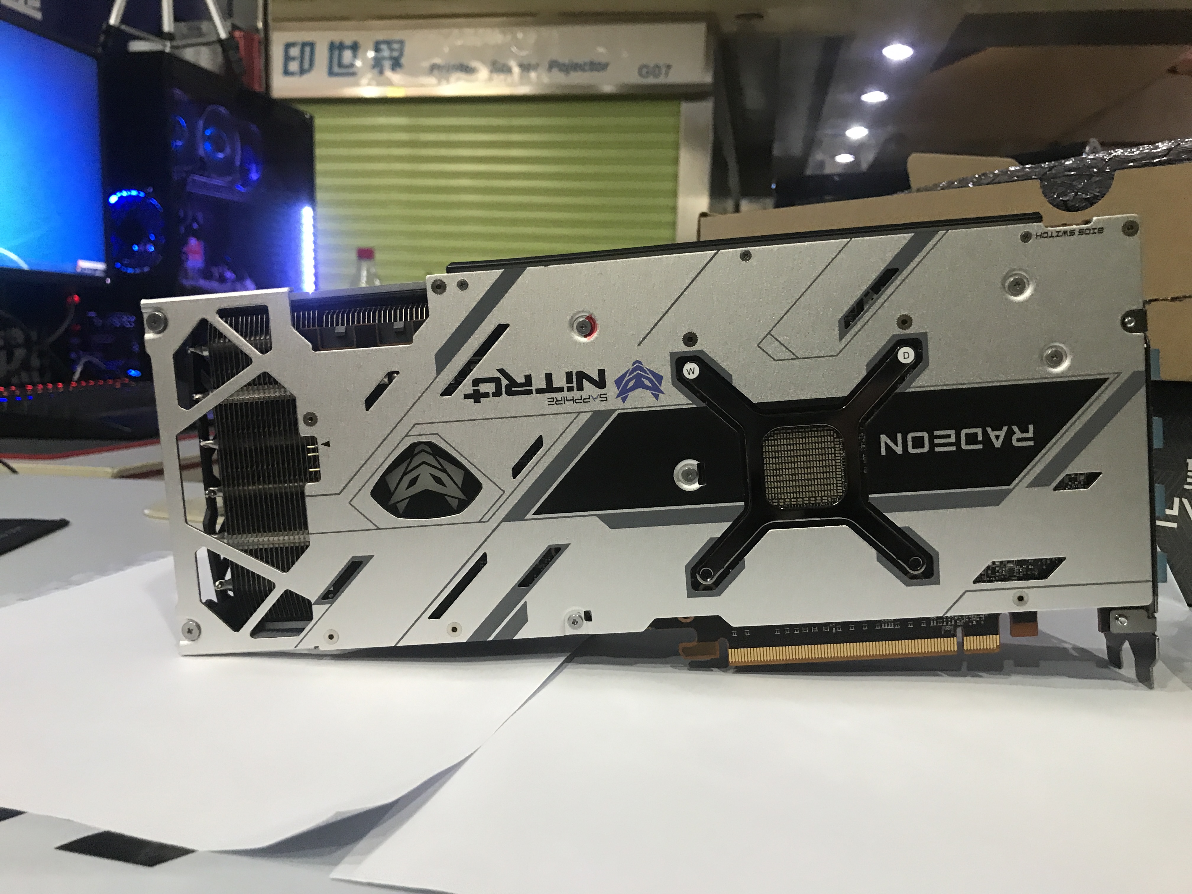 蓝宝石rx6900xt 16gb 超白金 首发