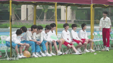 运动会上不完全repo1图源皆来自微博超话水印都留着没截掉