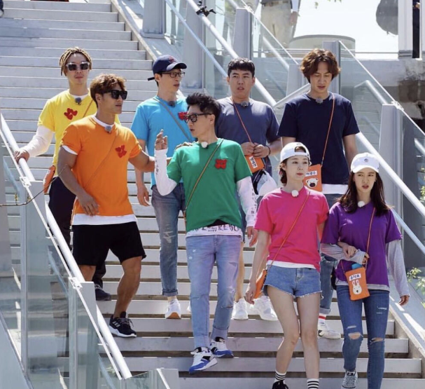 runningman最新资讯金钟国ins更新haha去钟国家过生日光洙电影水洞另