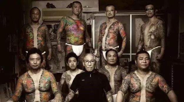 日本“山口组”为什么能存在上百年的真正原因!